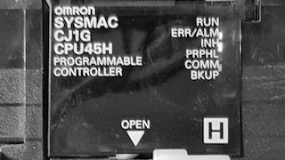 Программирование контроллеров OMRON фото